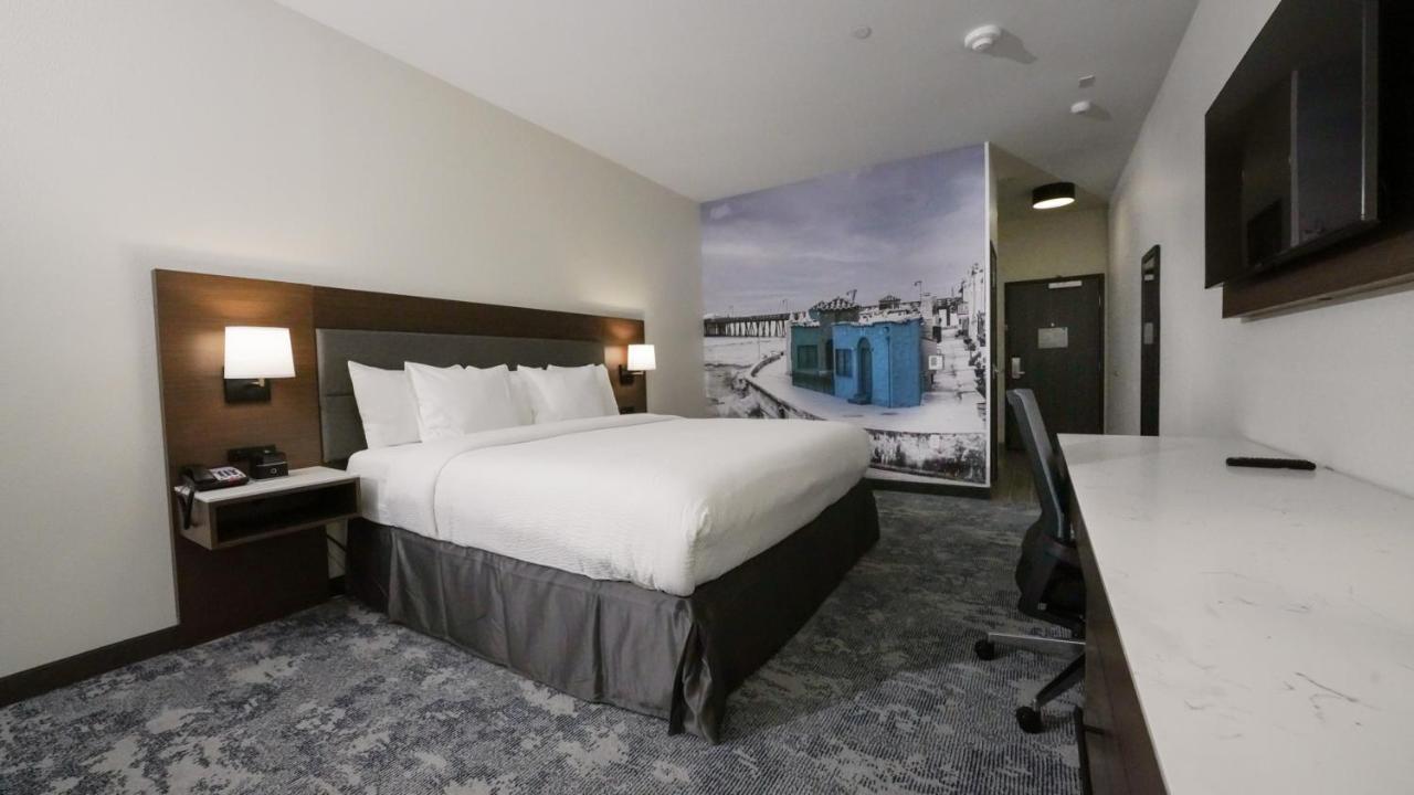 La Quinta Inn & Suites By Wyndham Santa Cruz Bagian luar foto